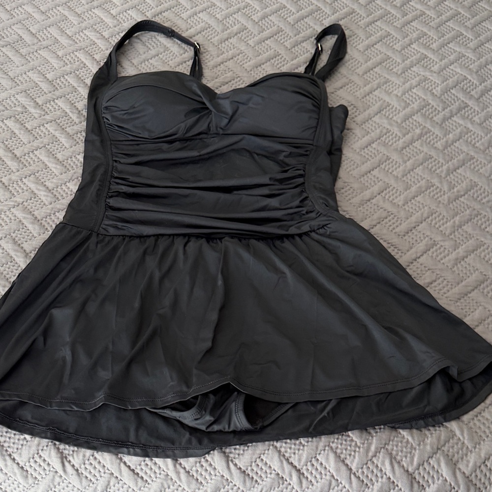 Elegant Black Women's One-Piece Swimsuit